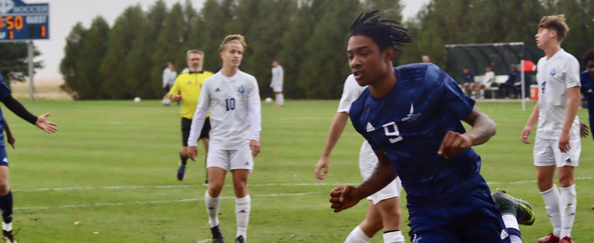 Lakers Roll Past Iowa Central 6-1