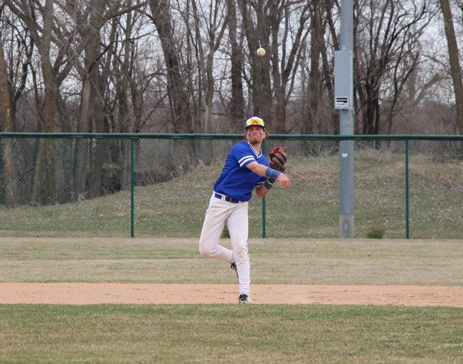 Lakes Wins Opening Series