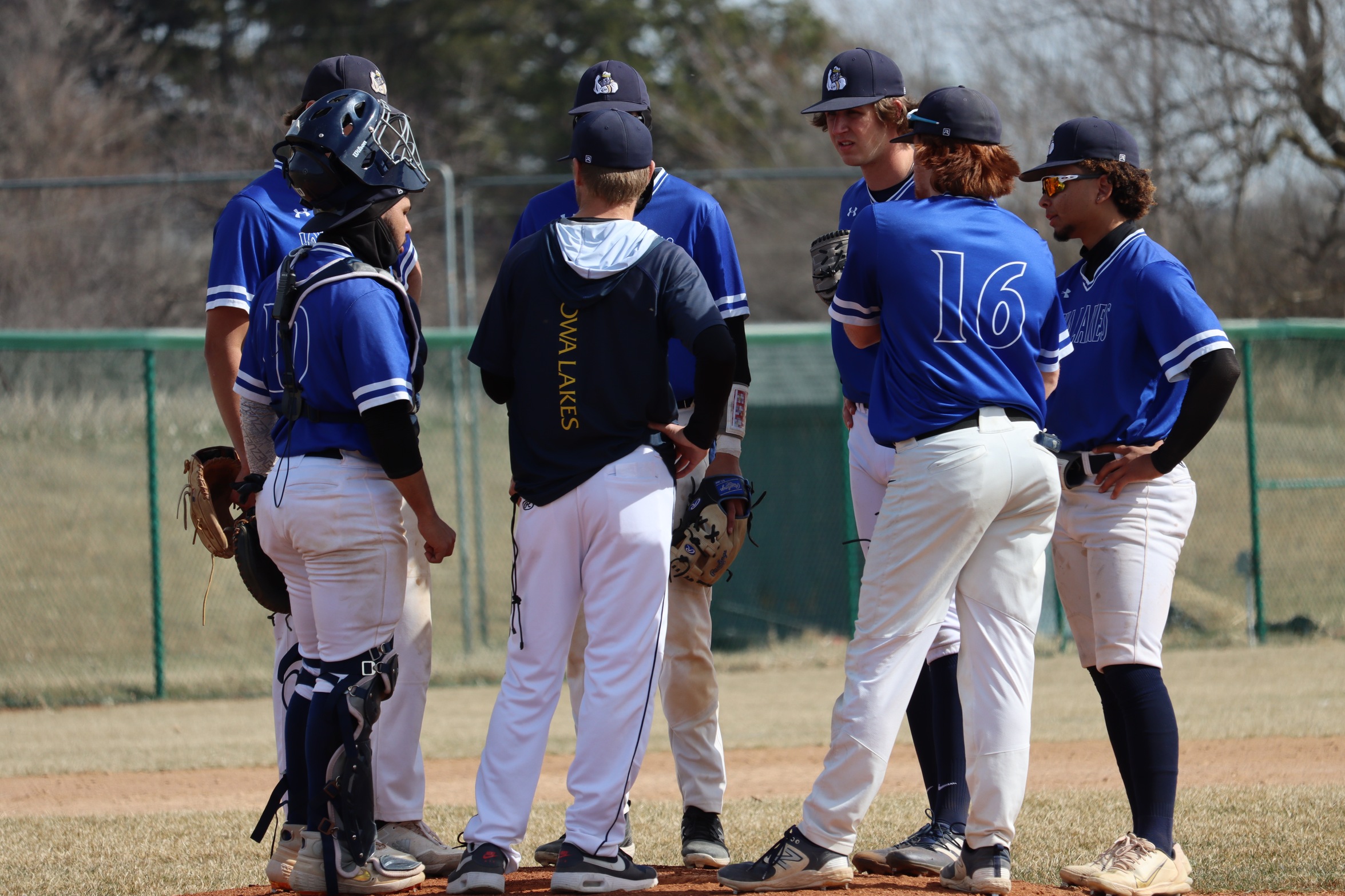 Lakers Take One at Southwestern