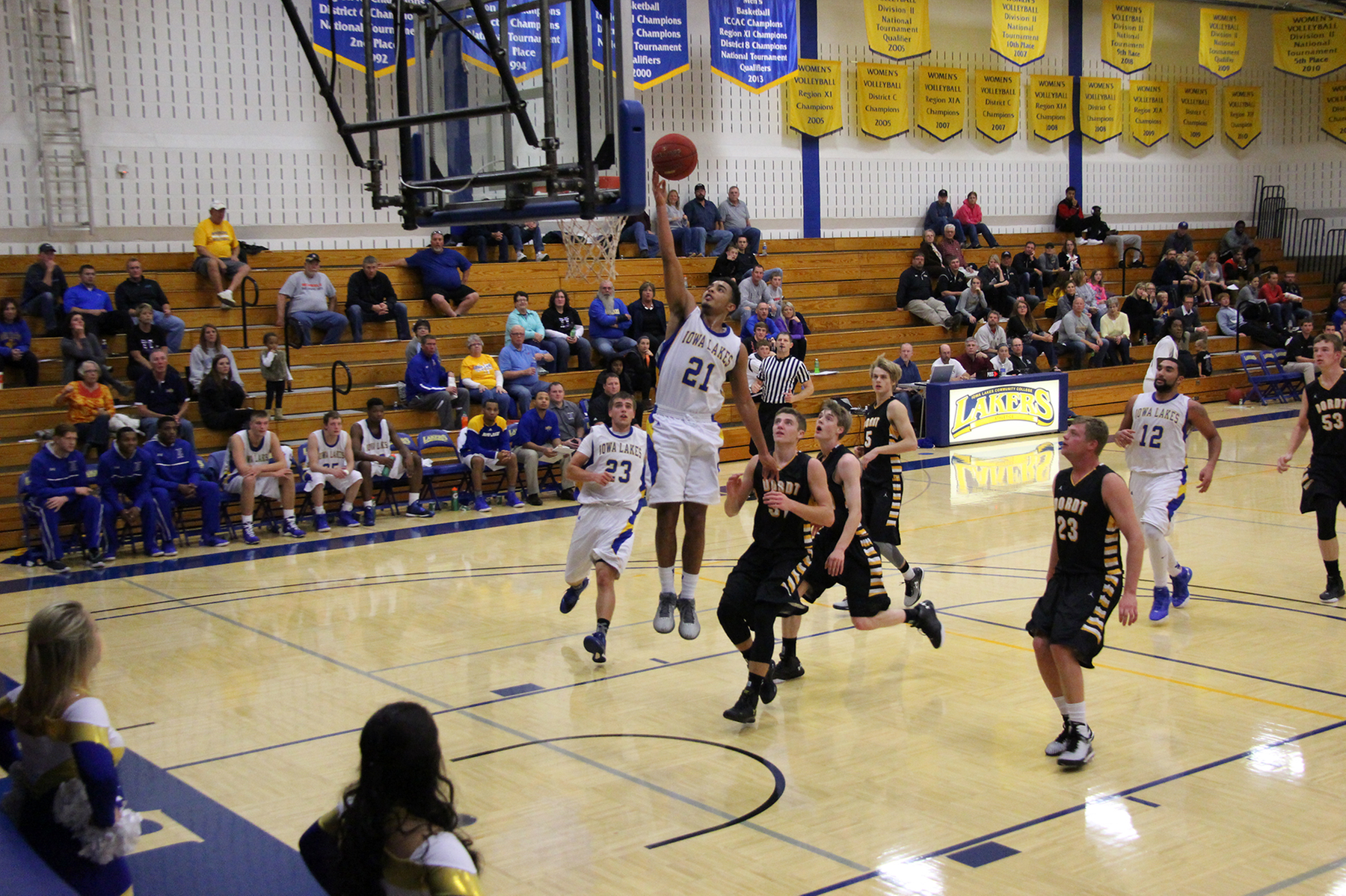 Iowa Lakes 89 Iowa Central 56