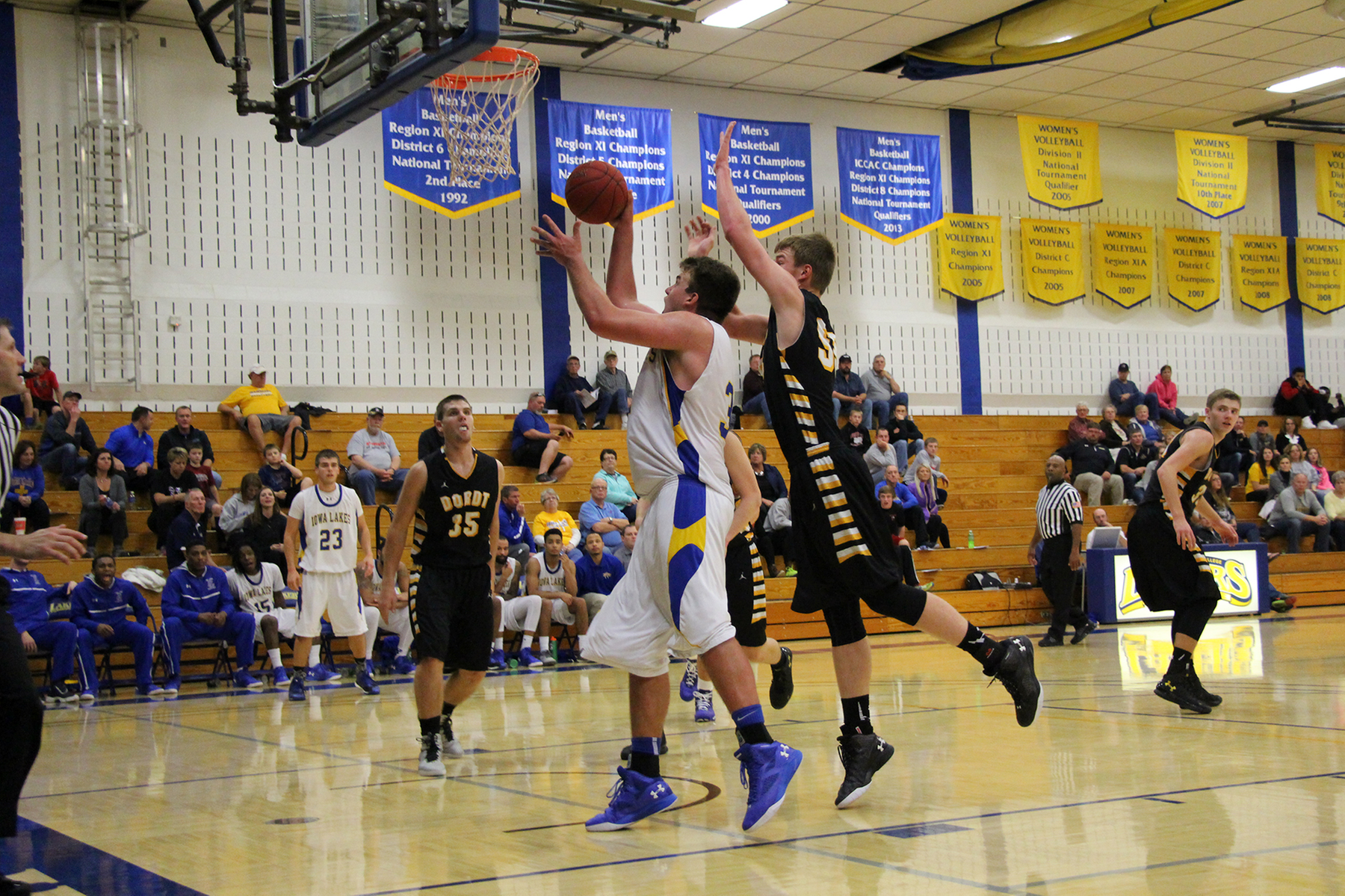Central 104 Iowa Lakes 96