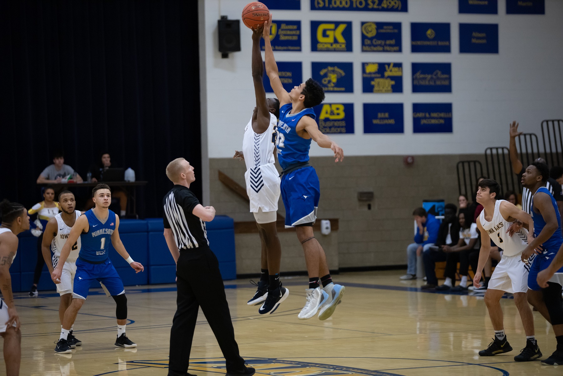 Lakers fall at Kirkwood