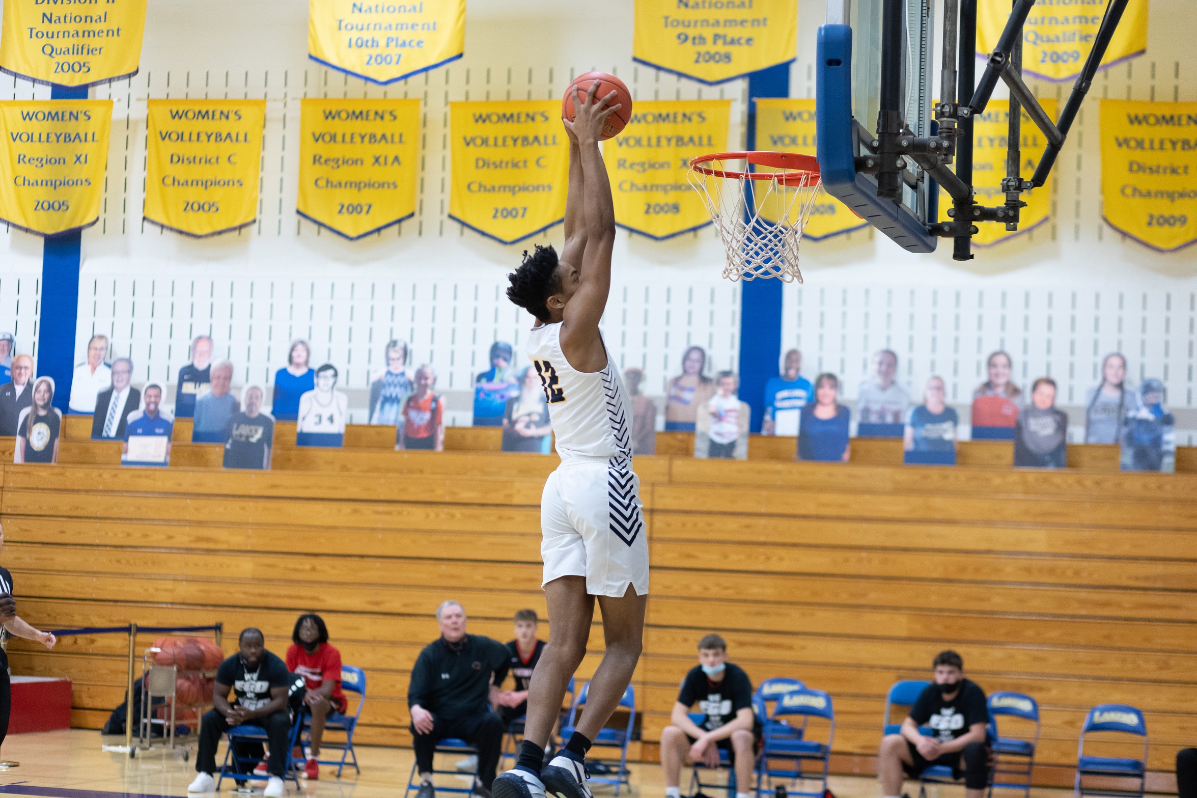 Lakers Split at Johnson County