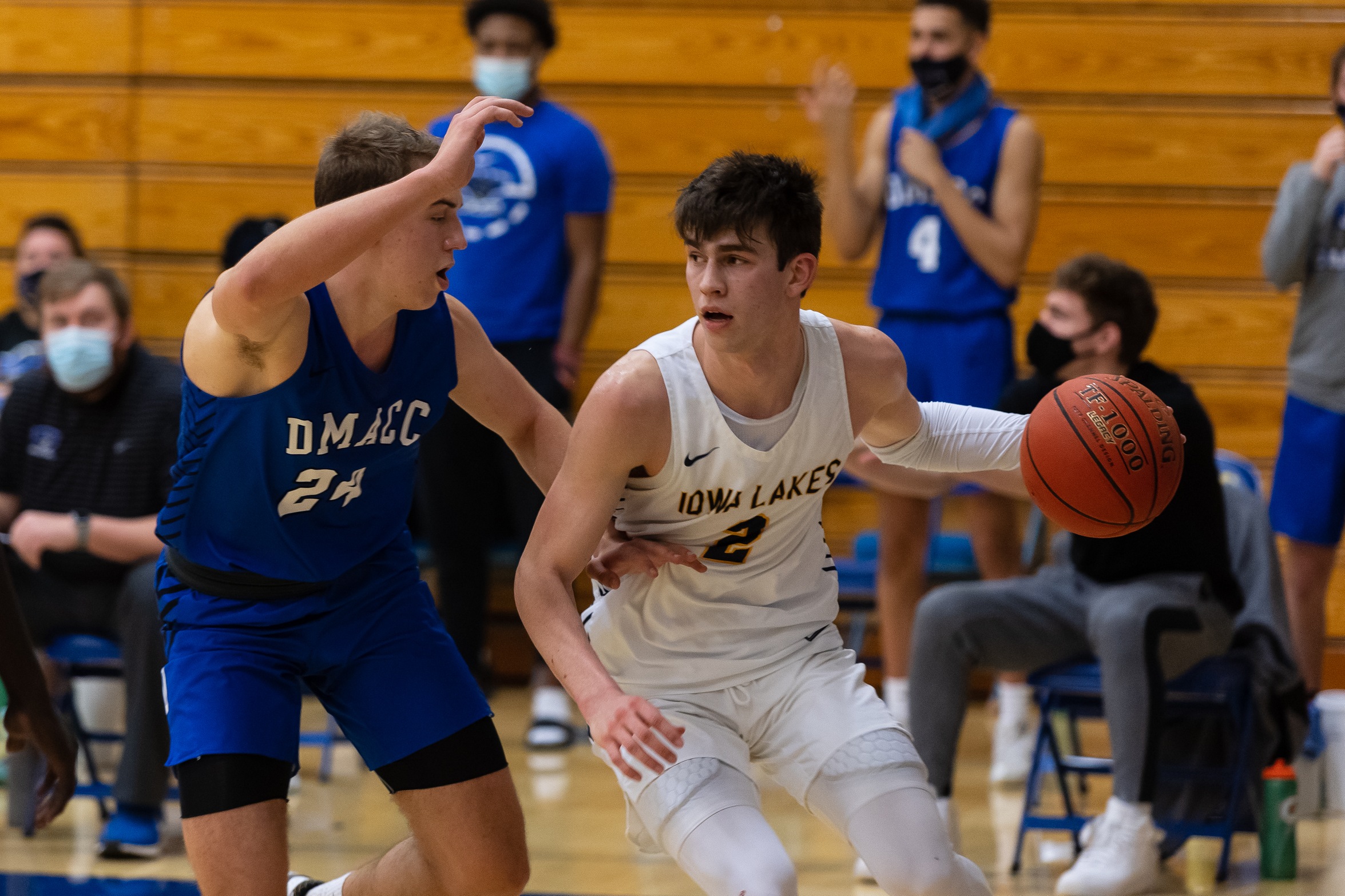 Lakers 68 Iowa Central 58