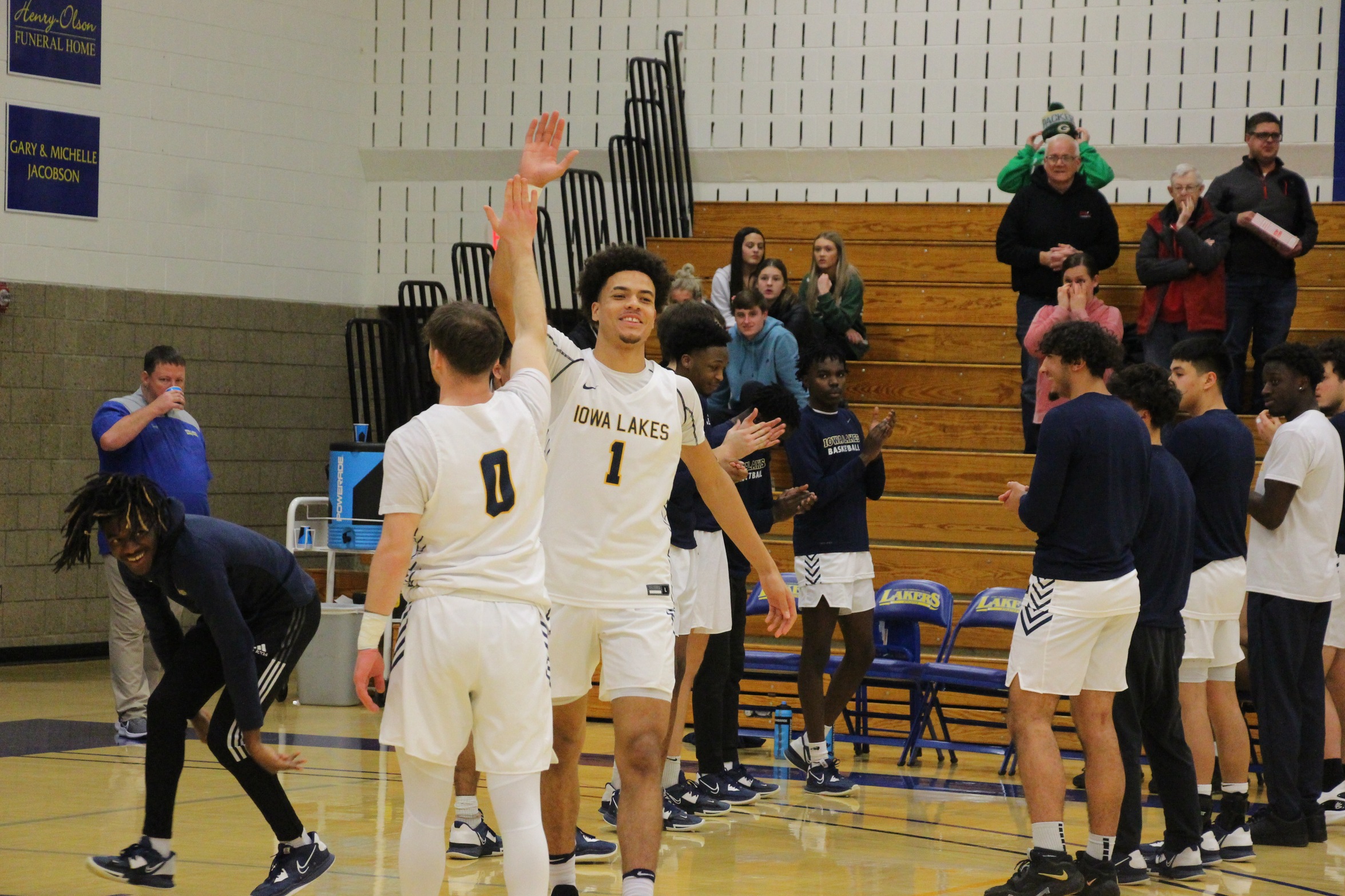Lakers win at Southwestern