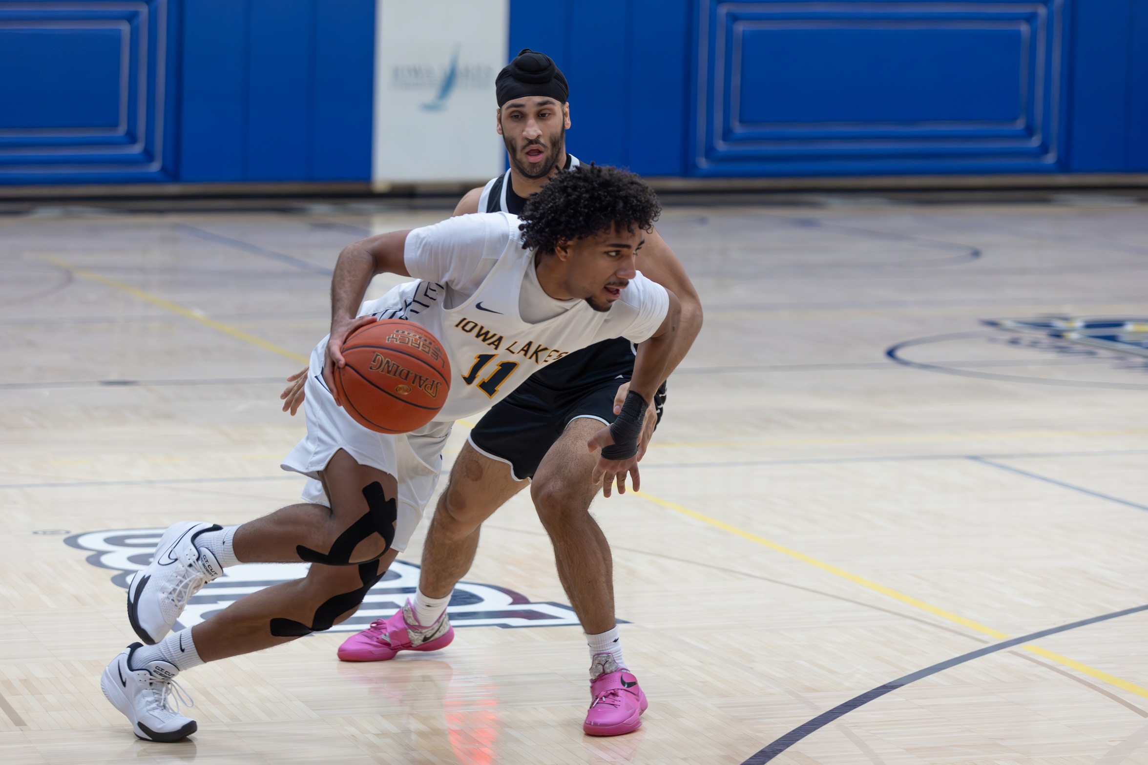 Lakers win at Iowa Western