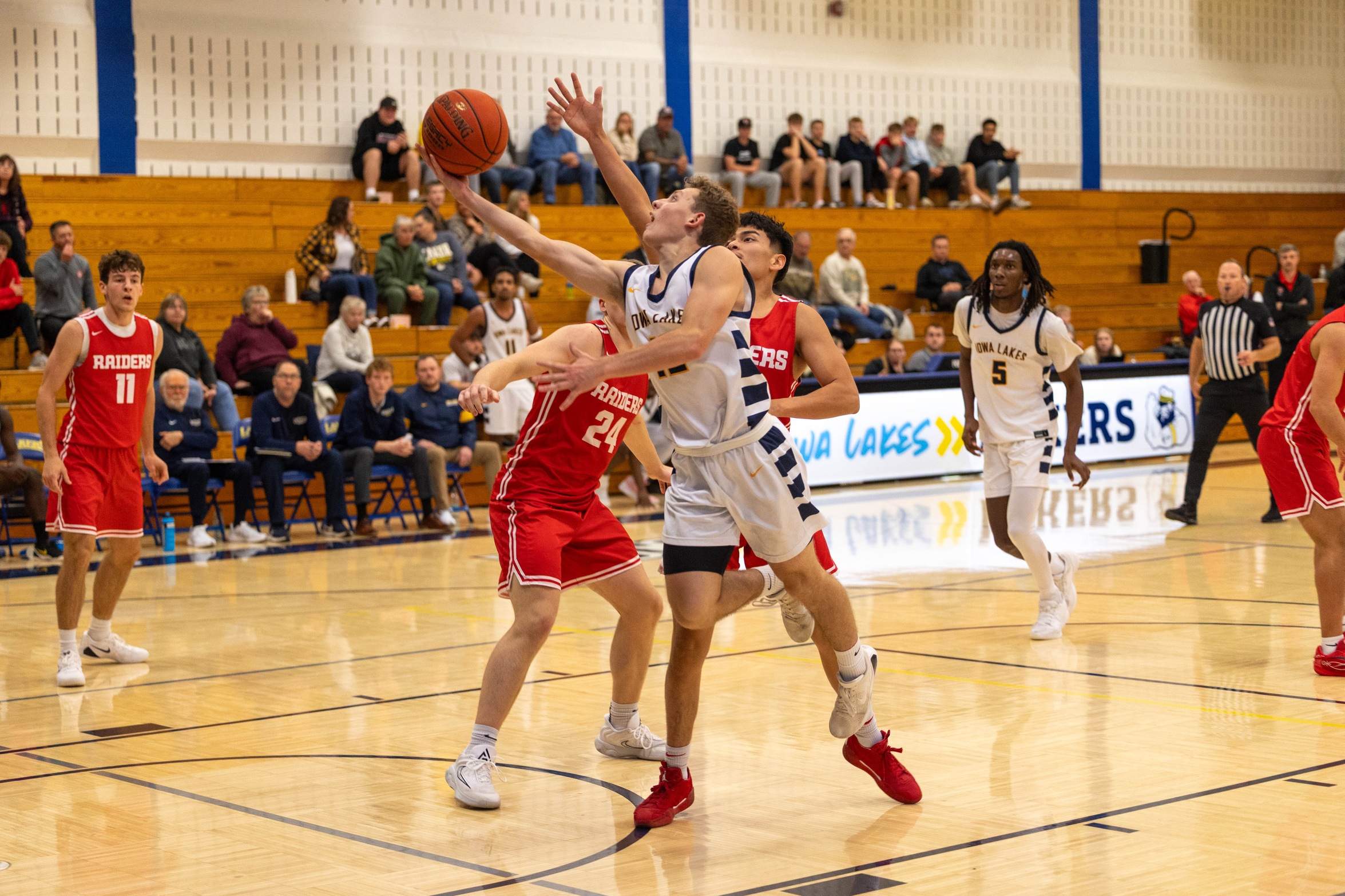 Lakers Fall to Iowa Western 78&ndash;70