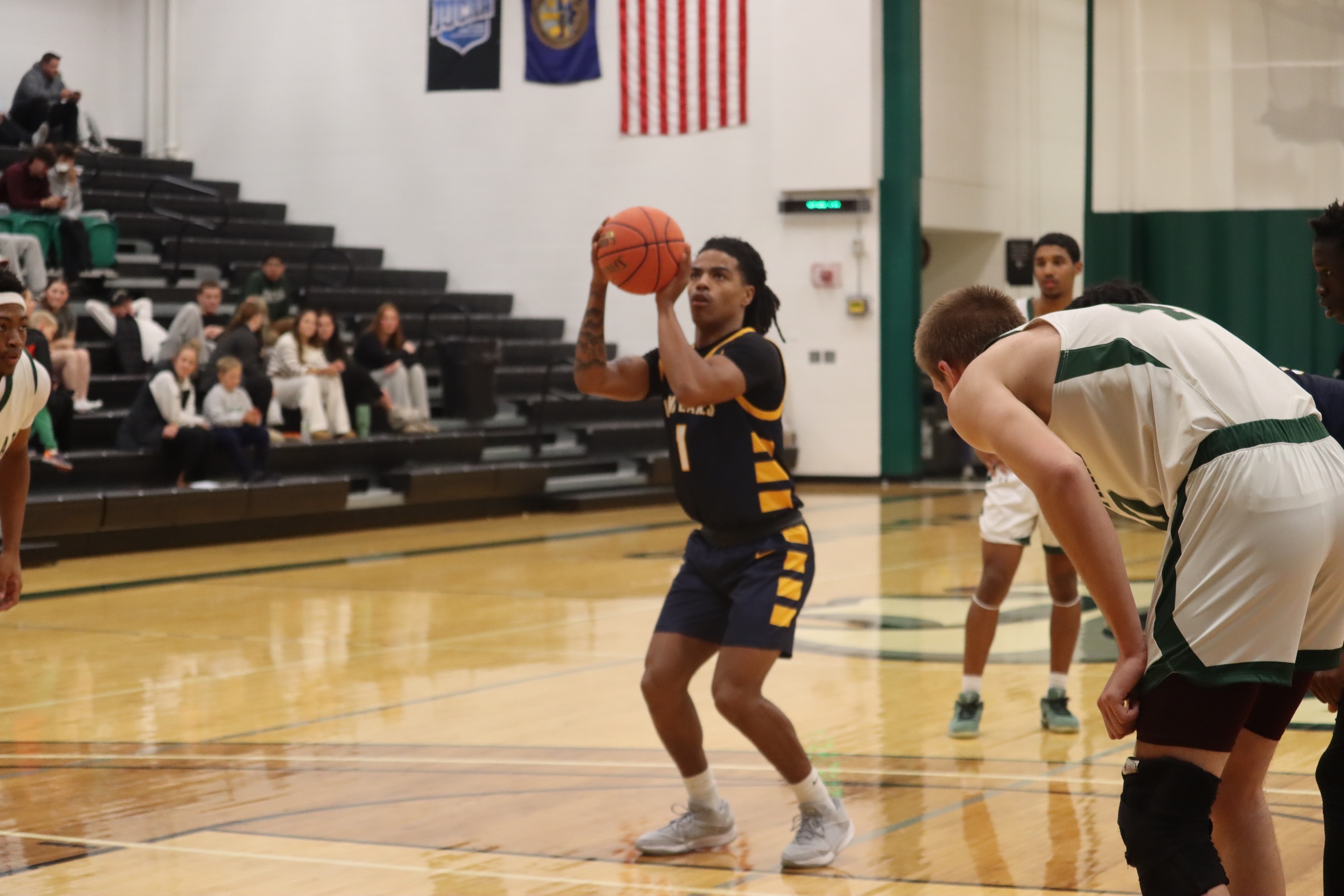 Iowa Lakes Falls in Tight Battle at NIACC