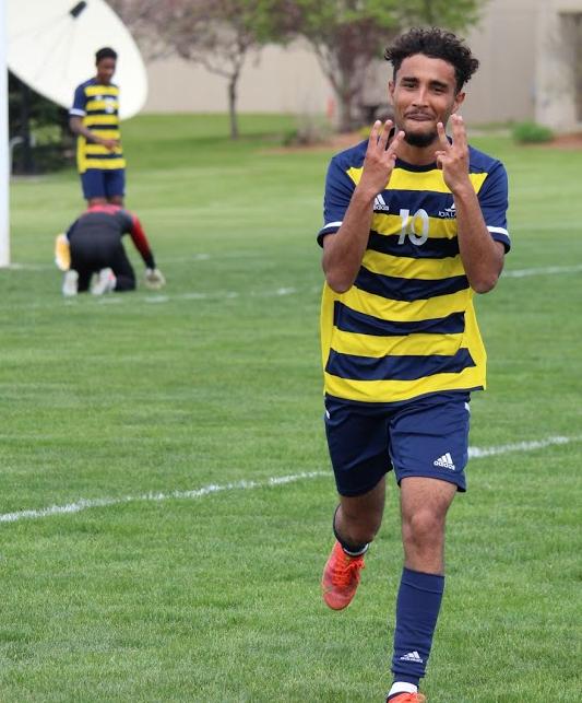 MAGHOUZ LIFTS LAKERS PAST MARSHALLTOWN WITH HAT TRICK, LAKERS WIN 5-1