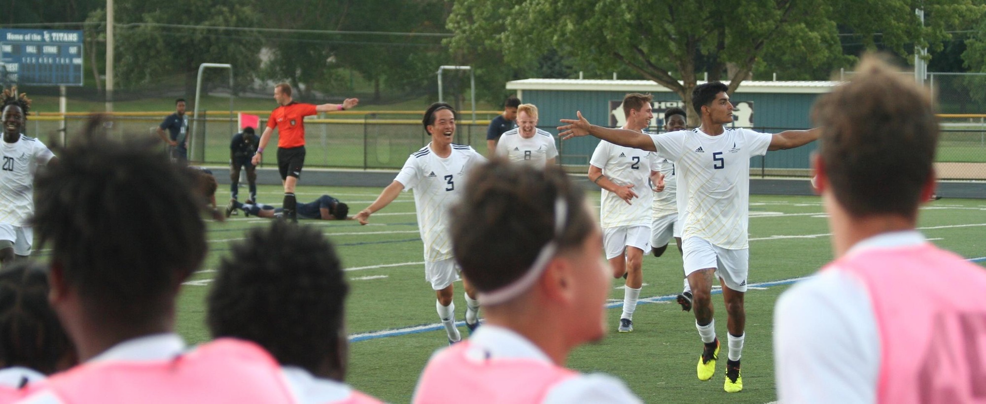 Iowa Lakes Opens 2022 Season With Back-to-Back Wins