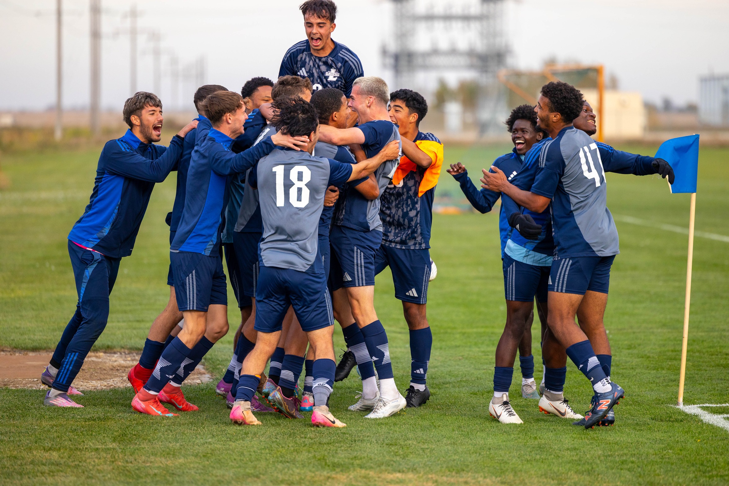 Iowa Lakes captures first-ever ICCAC regular season championship with win over #18 Iowa Central