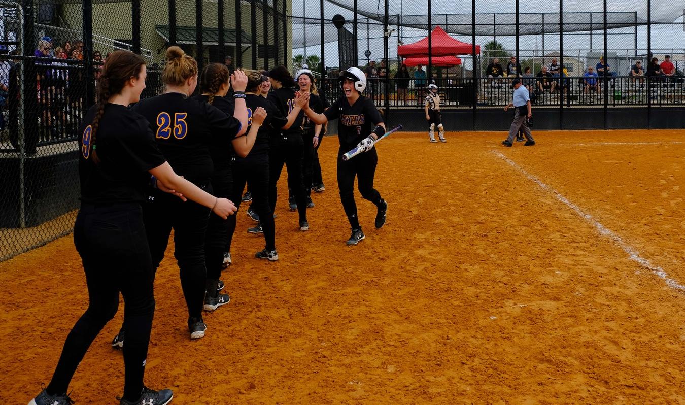 #16 Lakers Drop Spartans to Earn Sweep