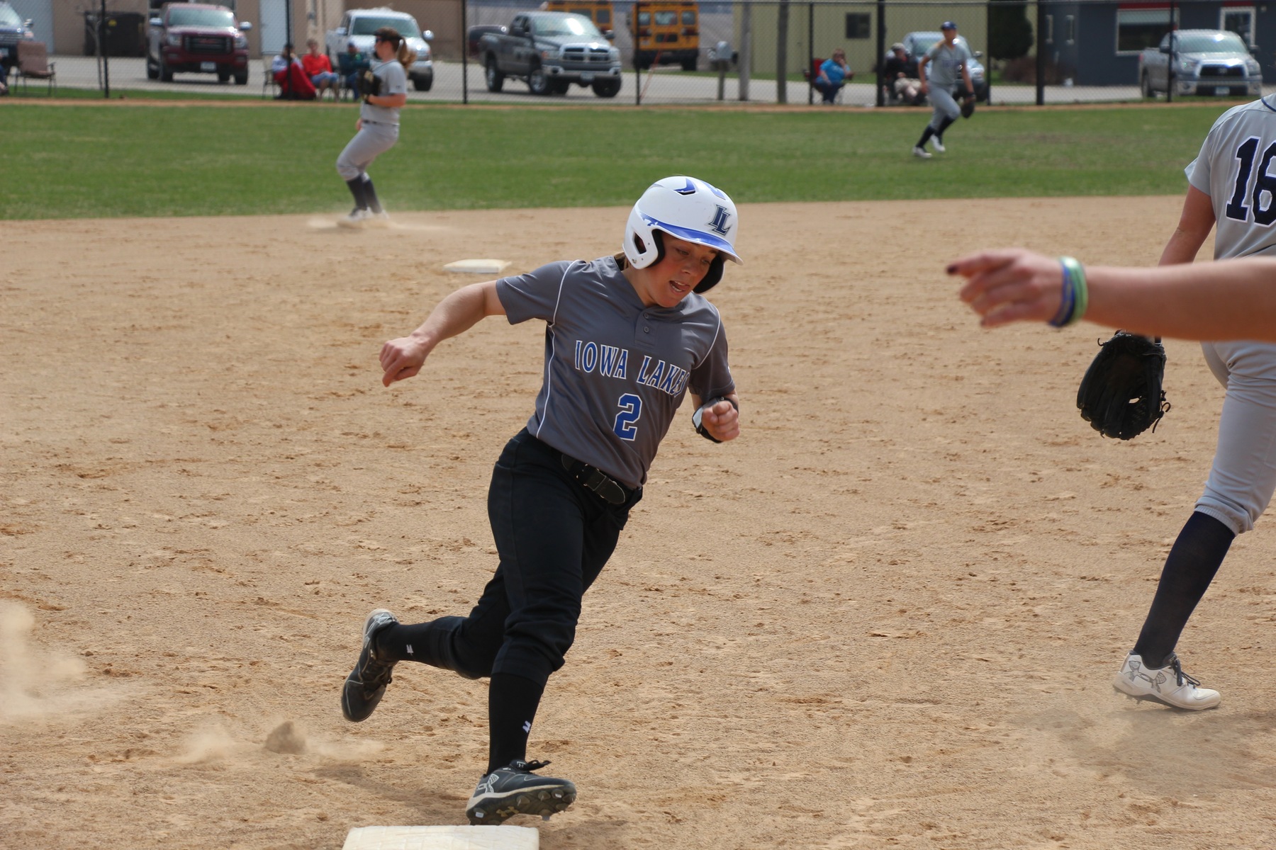 Two Shutouts Propel Lakers to Sweep