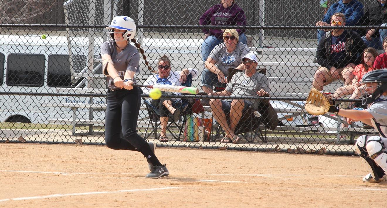 Laker Softball Splits with NIACC