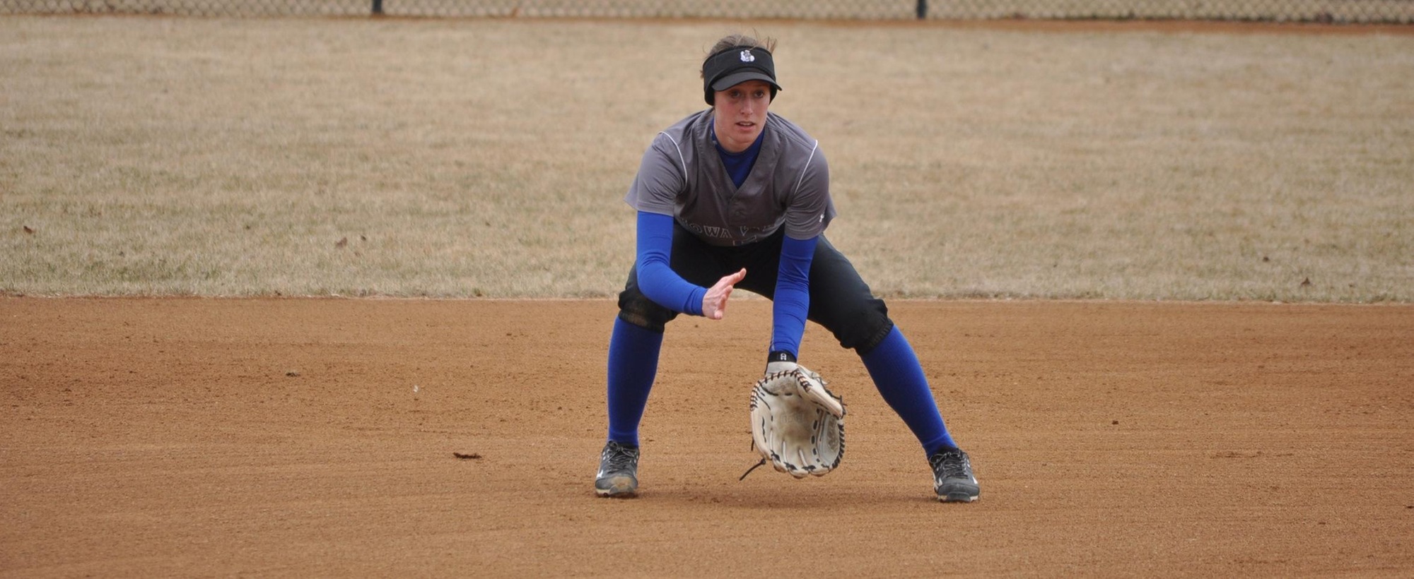 Lakers Sail Past Tigers