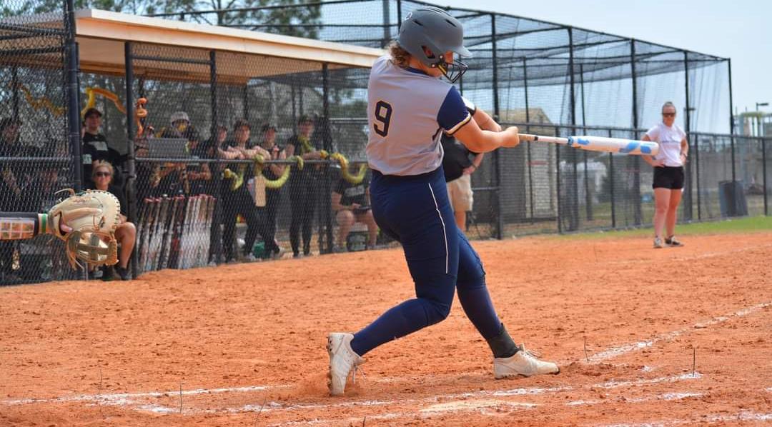 Iowa Lakes Softball Takes One from Hawkeye