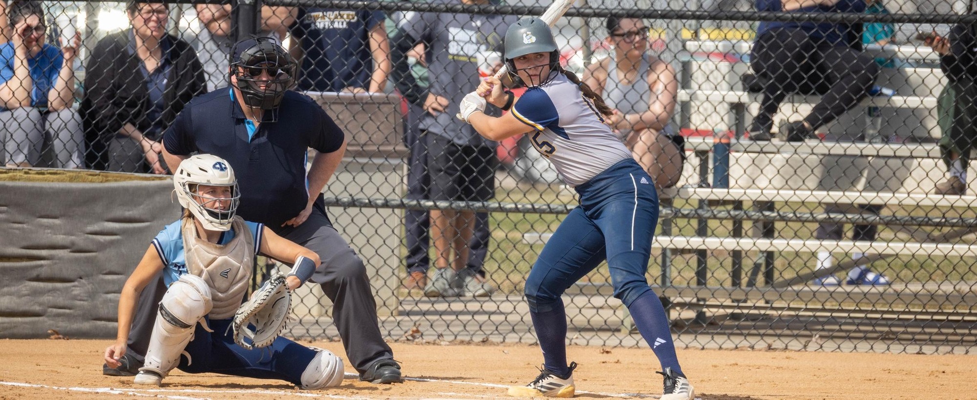 Lakers Dock in Win Column