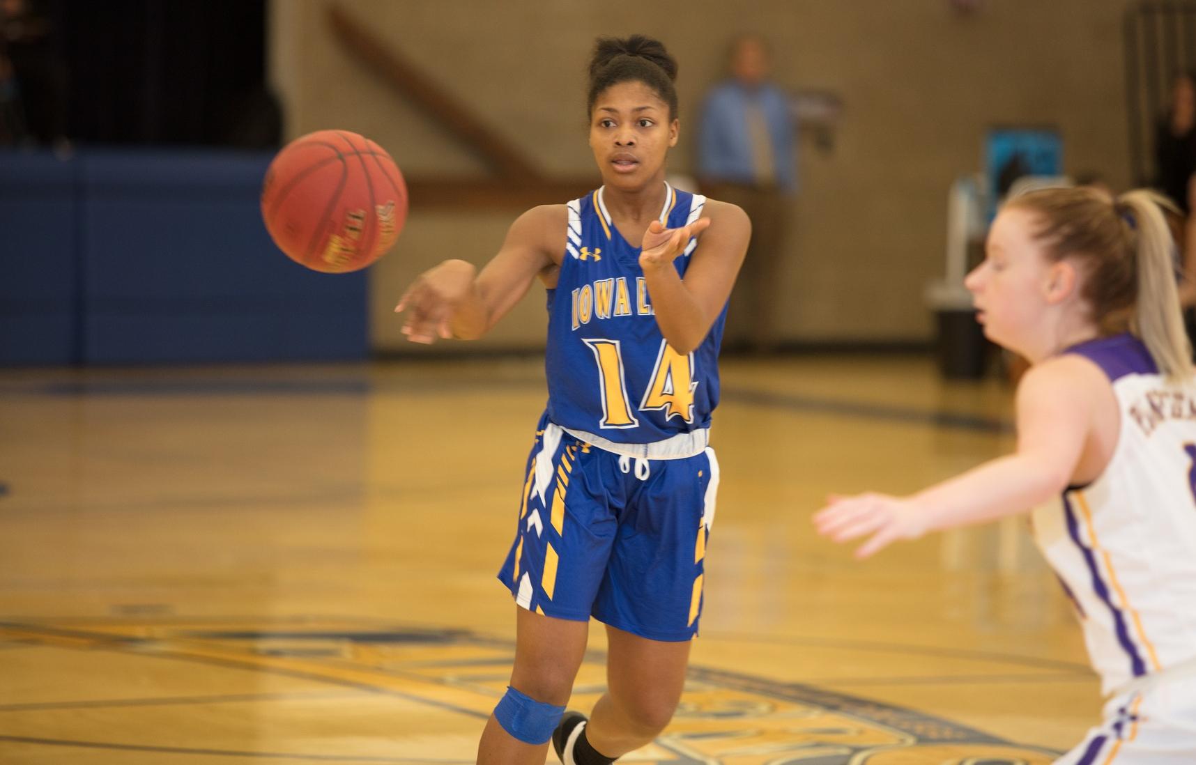 Shareece Smith passes