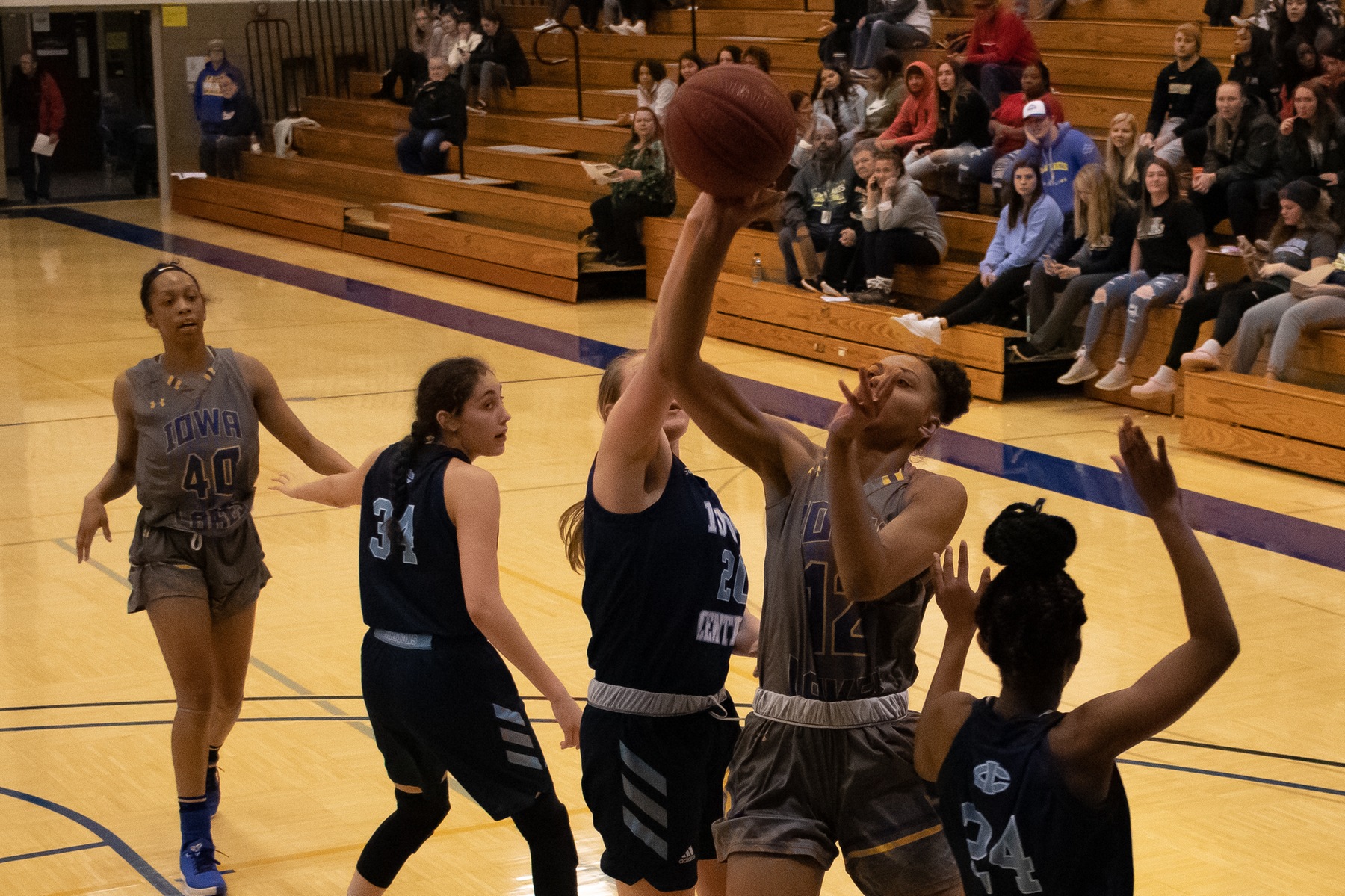 Lakers Fall on the Road at Kirkwood