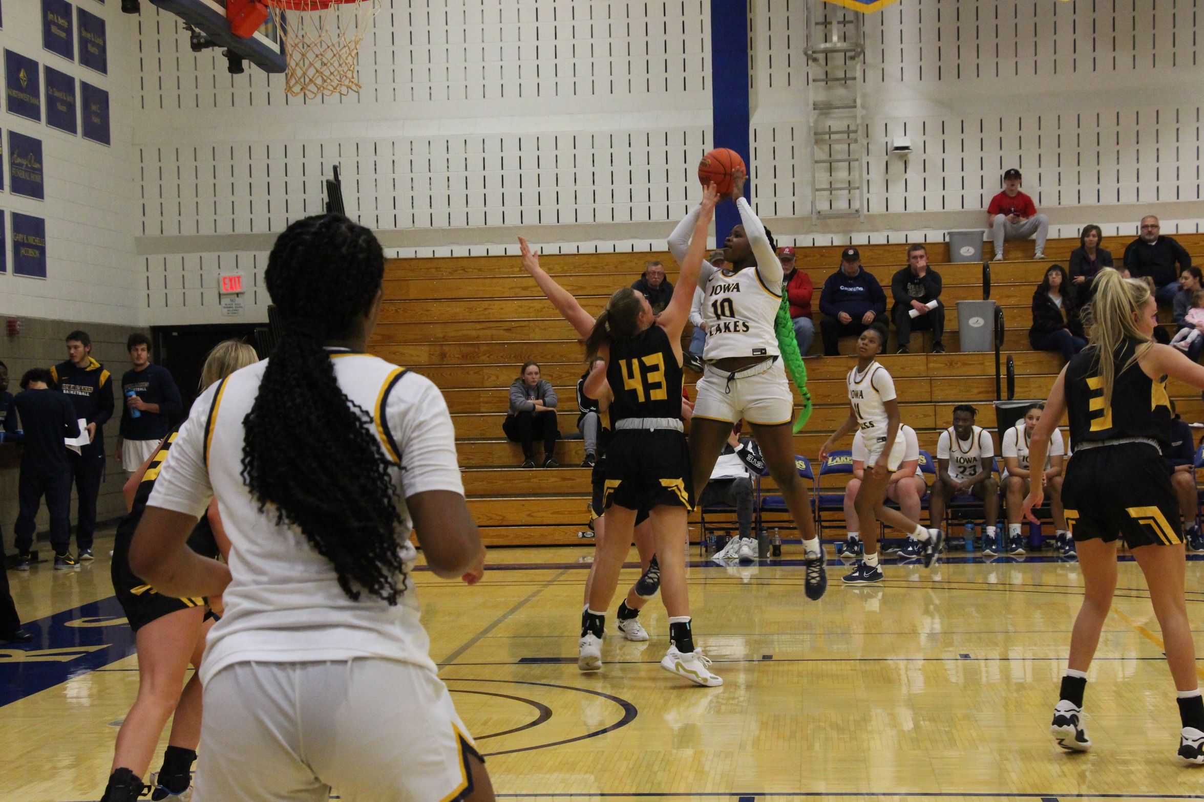 Lakers Fall to NJCAA Division I NDSCS