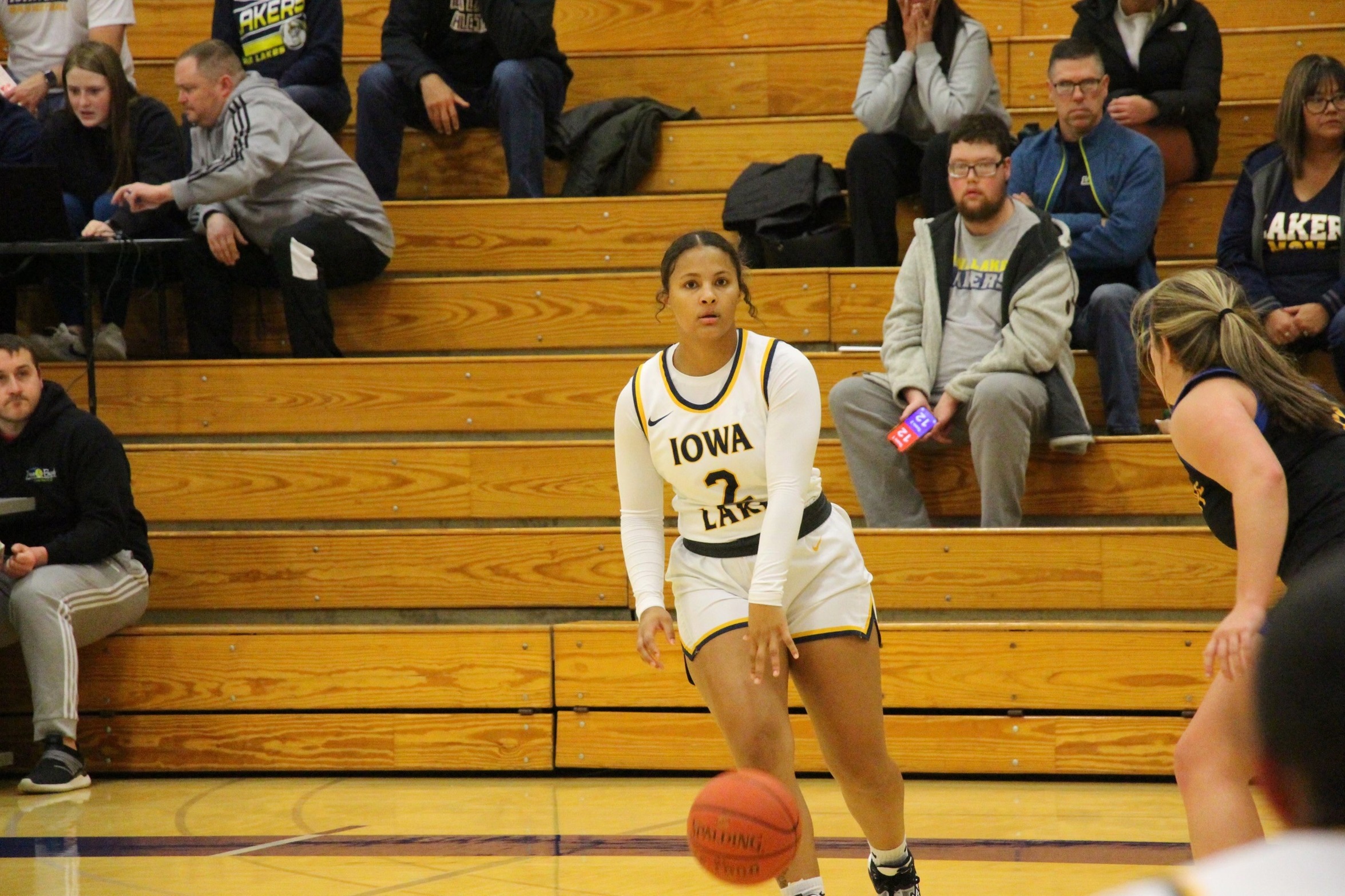 Lakers Go 1-1 at Emerson Classic