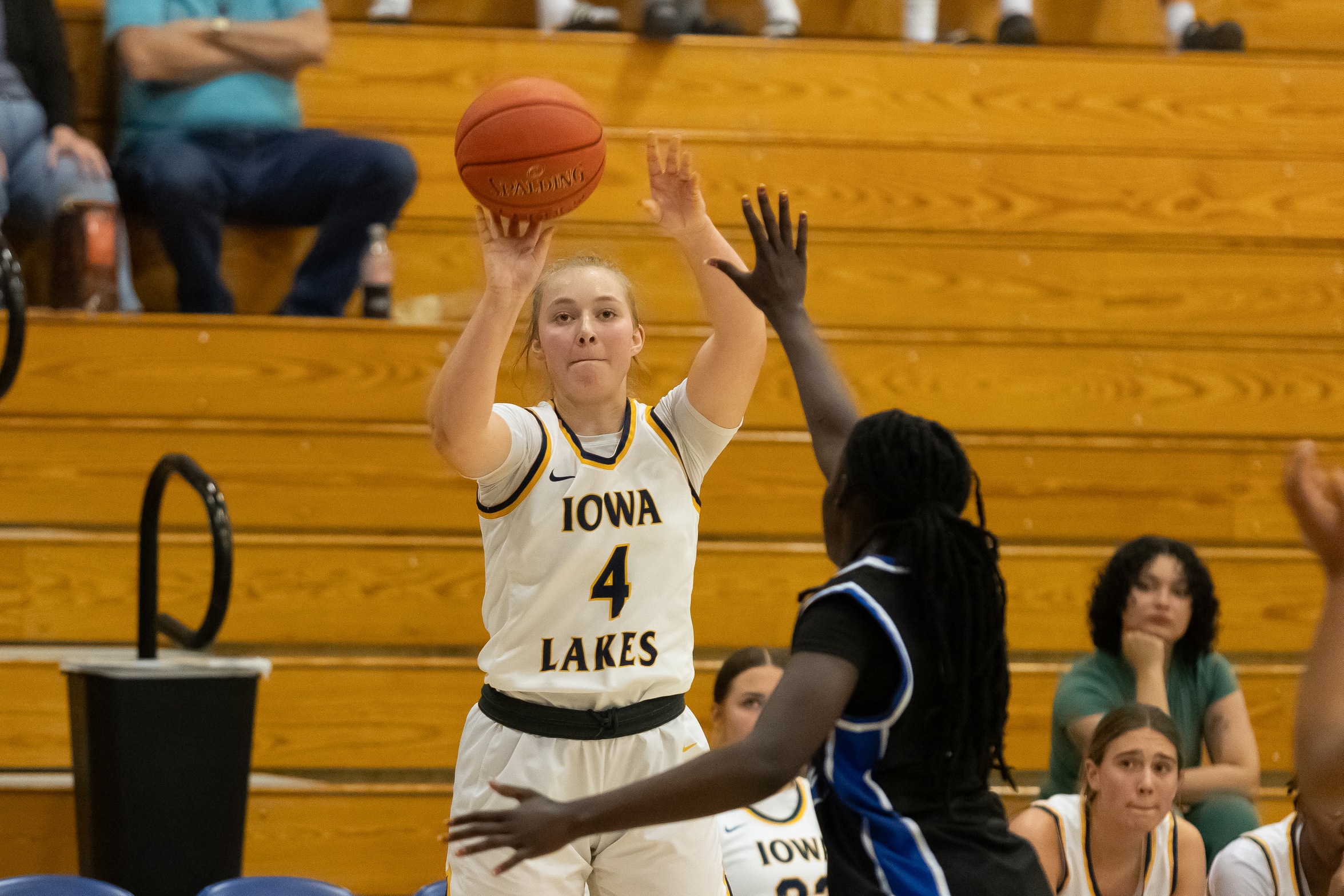 Lakers Win Big at Home