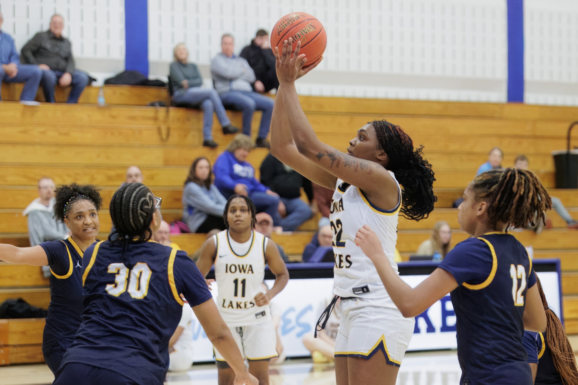 Iowa Lakes Women&rsquo;s Basketball Dominates Southwestern at Home