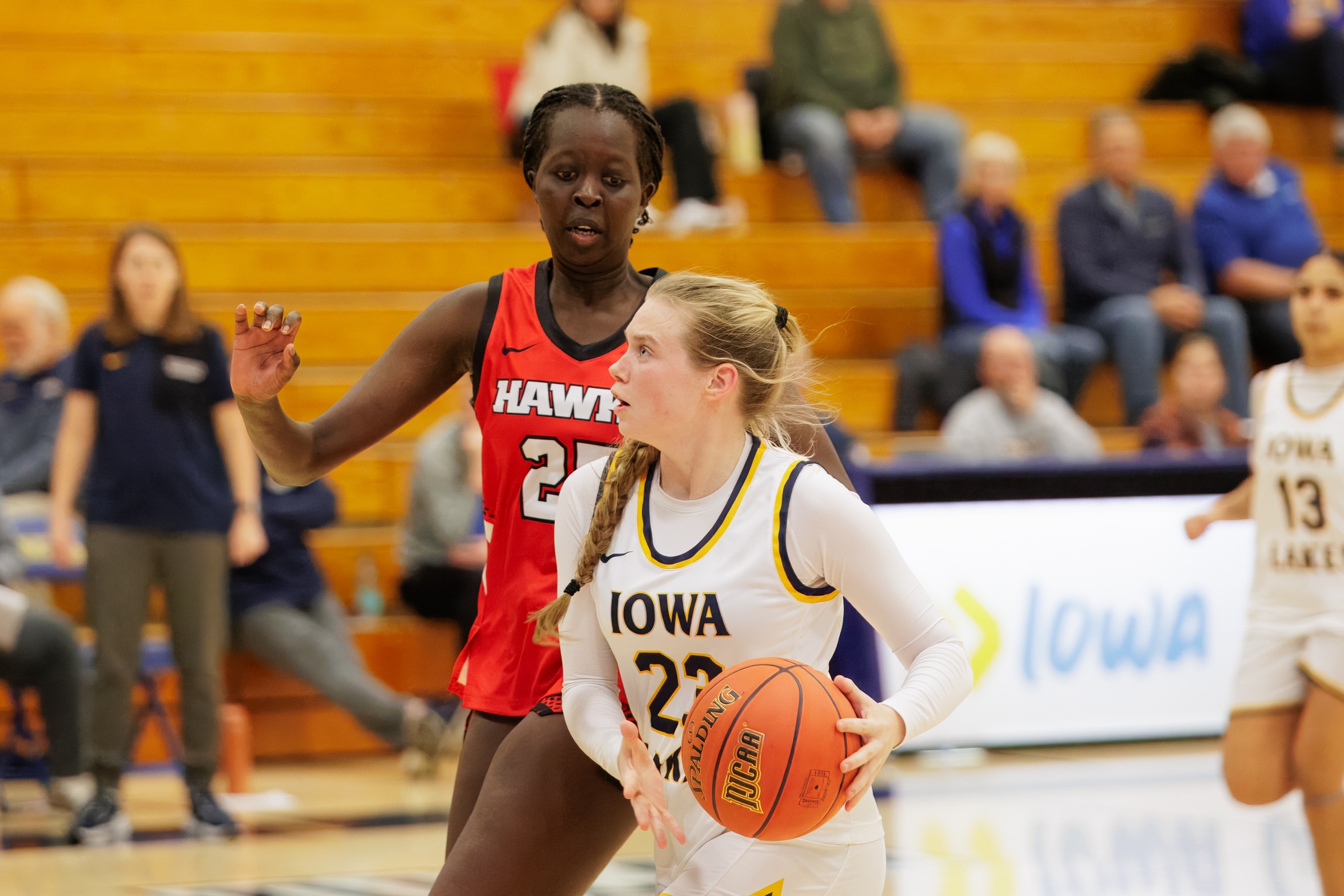 Iowa Lakes Women&rsquo;s Basketball Rolls Past Marshalltown
