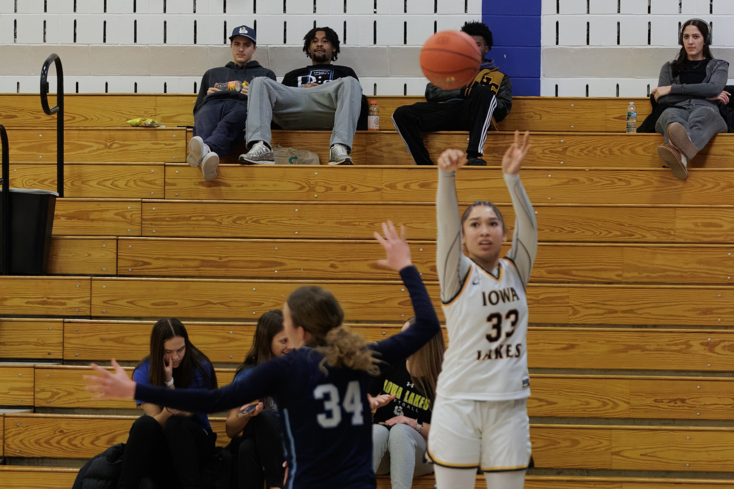 No. 25 Iowa Lakes Women&rsquo;s Basketball Upsets No. 12 NIACC