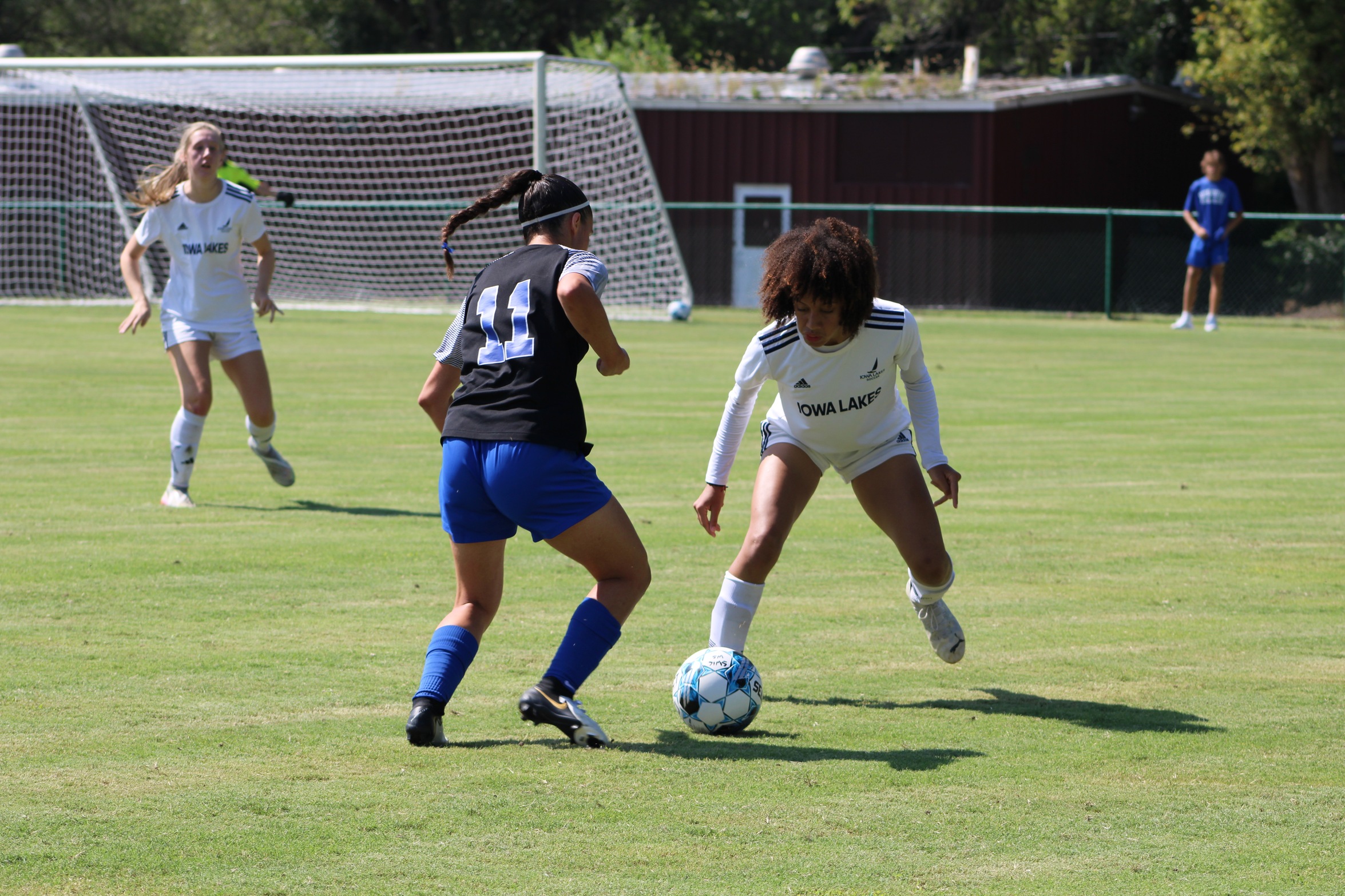 Lakers take one over NIACC