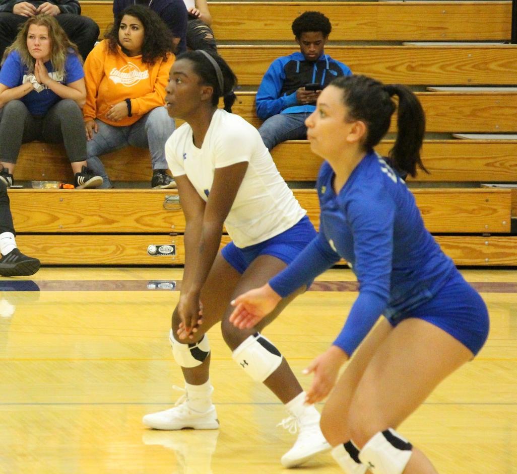 Lakers Play Iowa Central Tough