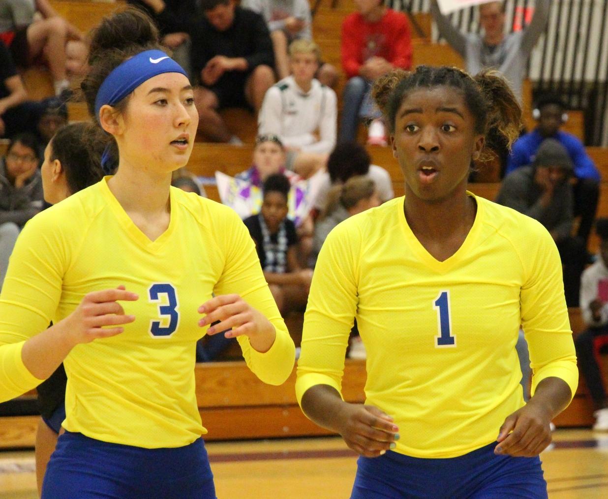 Lakers compete in opening weekend