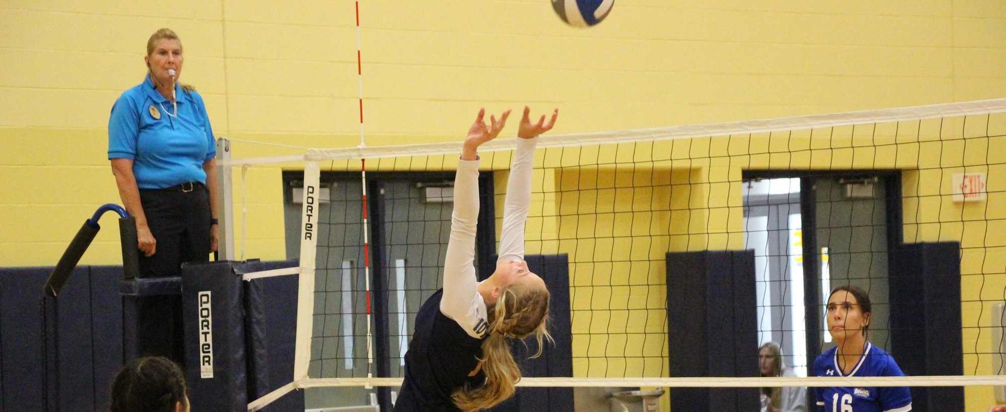 Lakers fall to NAIA JV Briar Cliff