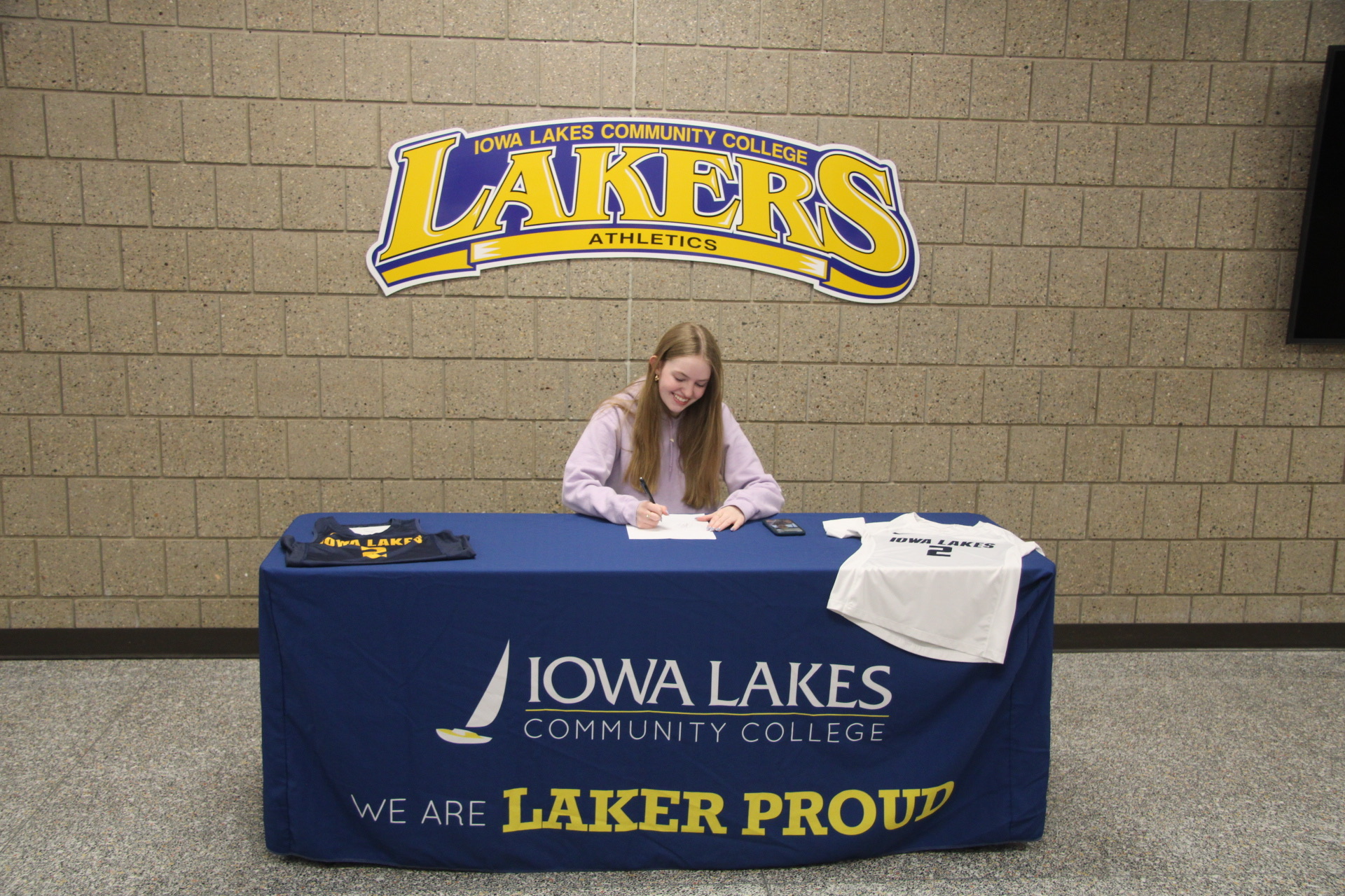 Lily Kunselman Signs with Post University
